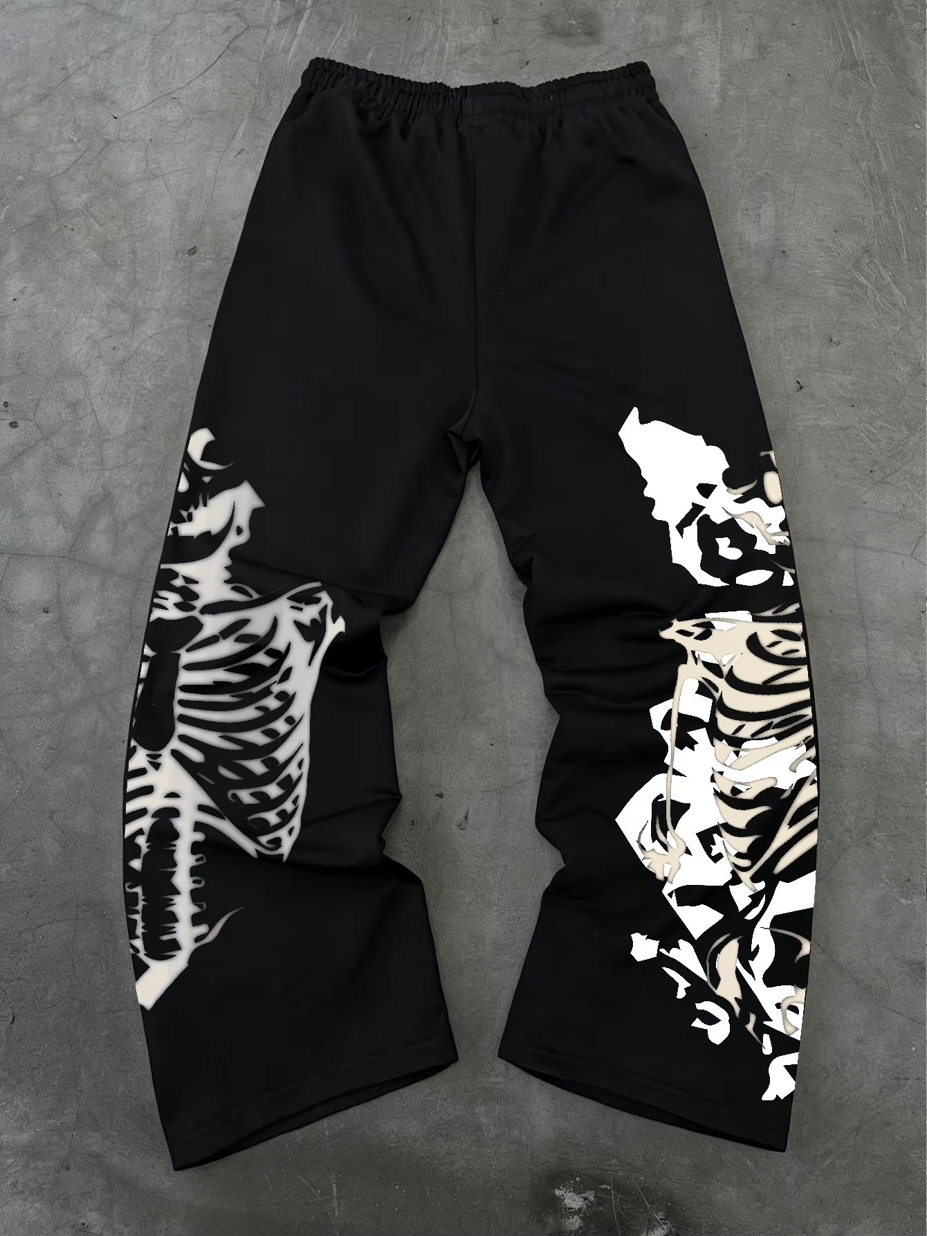 Men's Gothic Skeleton Ribcage Graphic Baggy Sweatpants - Stylish Loose Fit Drawstring Joggers in Black and Grey