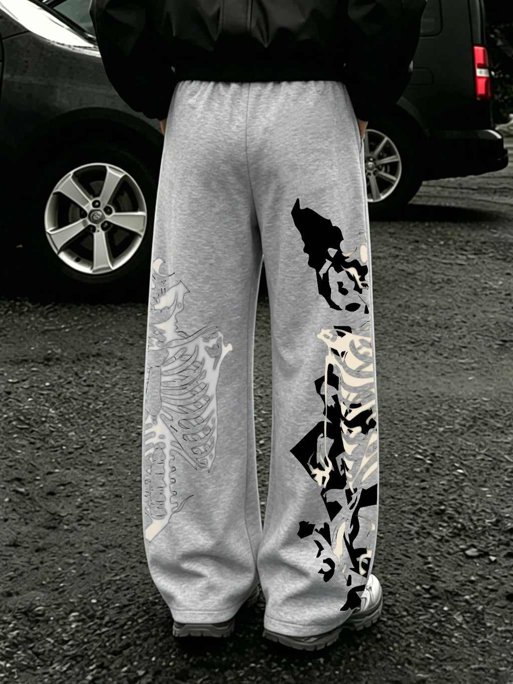 Men's Gothic Skeleton Ribcage Graphic Baggy Sweatpants - Stylish Loose Fit Drawstring Joggers in Black and Grey
